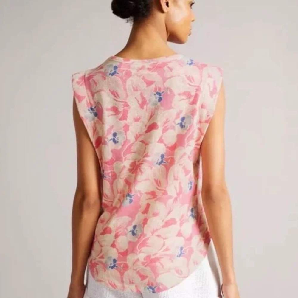 Ted Baker Kashaa Shoulder Pad Floral Floaty T-Shirt Medium - Picture 2 of 9